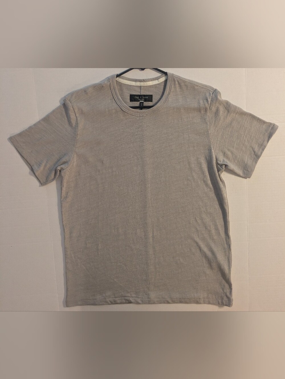 rag & bone Men's Short Sleeve Crew Neck T‑Shirt in Light Gray- M (NWOT)